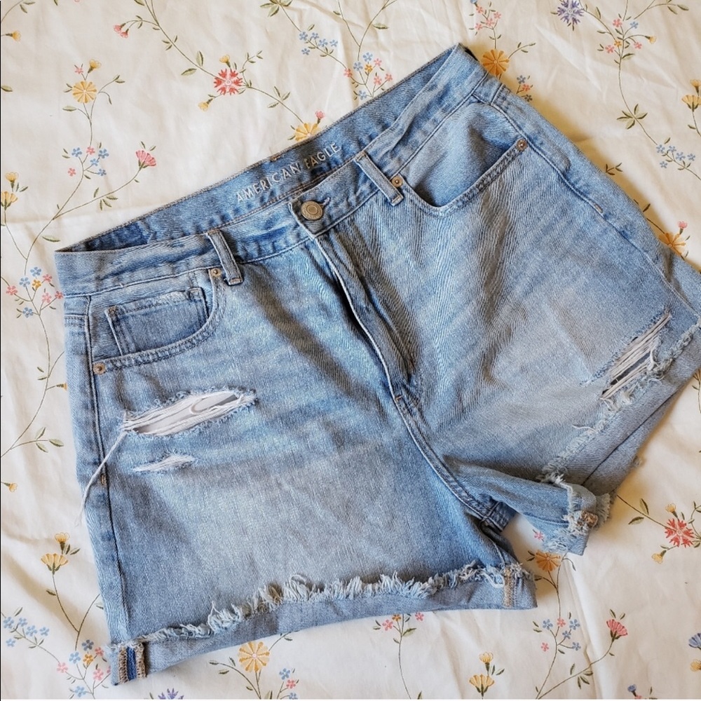 American Eagle Mom Jean Shorts